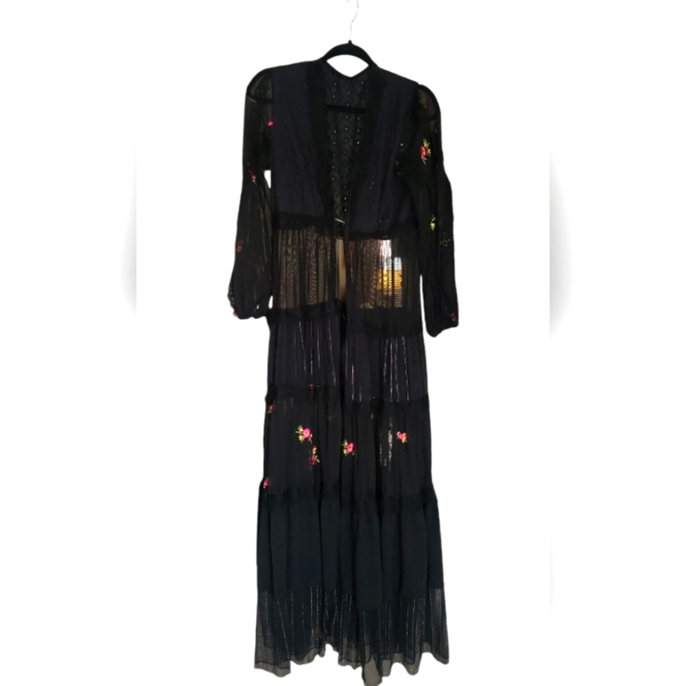 Vibora Black mesh and lace Maxi Duster